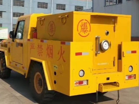 定海凯龙爆破器材运输车：保障爆破任务的安全运行